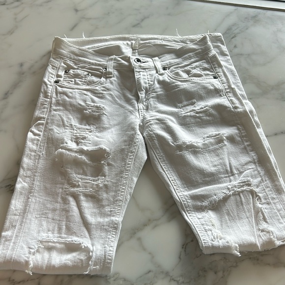 rag & bone Denim - Rag & Bone DRE white rip style jeans!